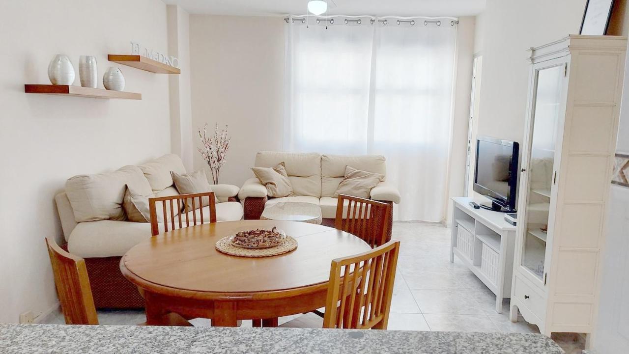 Centric 2 Bedrooms Apartment Near To The Beach - By Tenerifehints El Médano Exterior foto